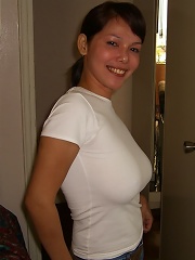 Filipina with HUGE boobs posing for cam in Manila hotel room